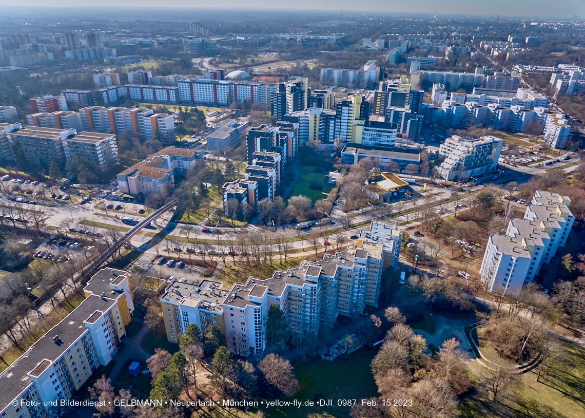 15.02.2023 - Marx-Zentrum und Wohnanlage Karl-Marx-Ring in Neuperlach